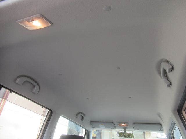 SUZUKI MR WAGON 2011