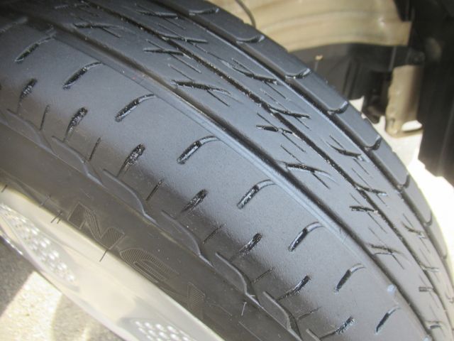 SUZUKI MR WAGON 2011