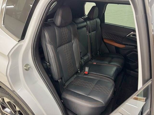 MITSUBISHI OUTLANDER PHEV 2021