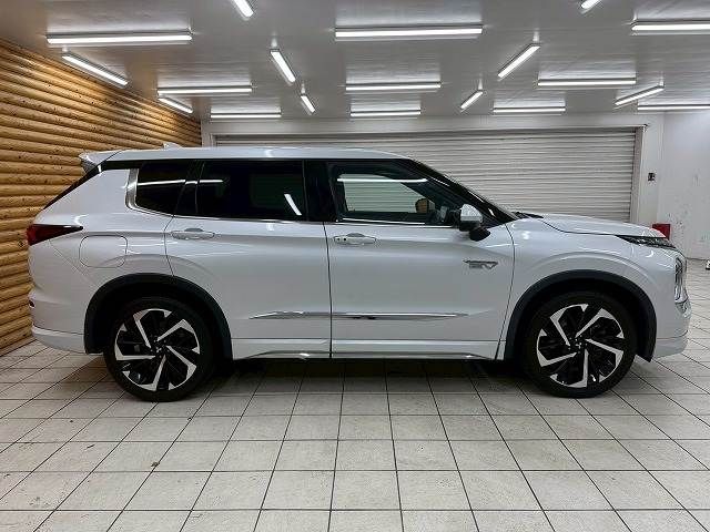 MITSUBISHI OUTLANDER PHEV 2021