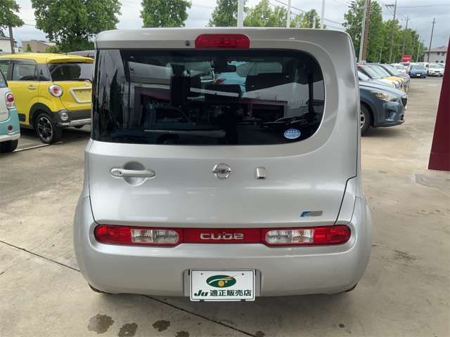 NISSAN CUBE 2012