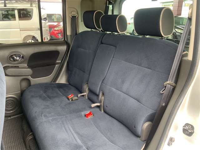 NISSAN CUBE 2012