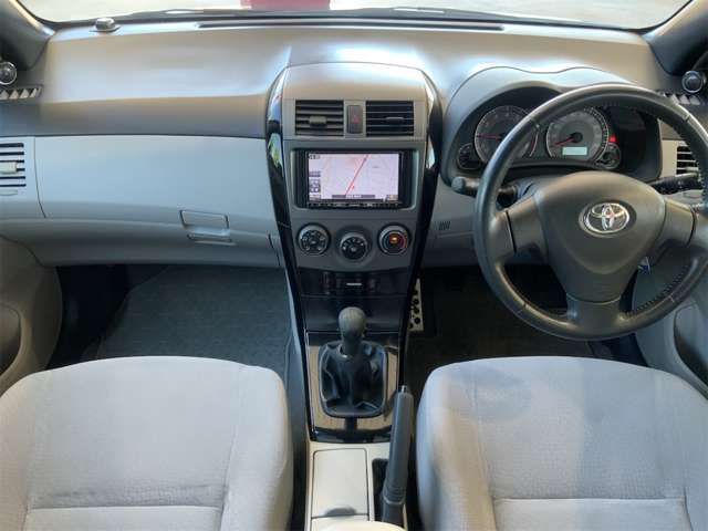 TOYOTA COROLLA AXIO 2011