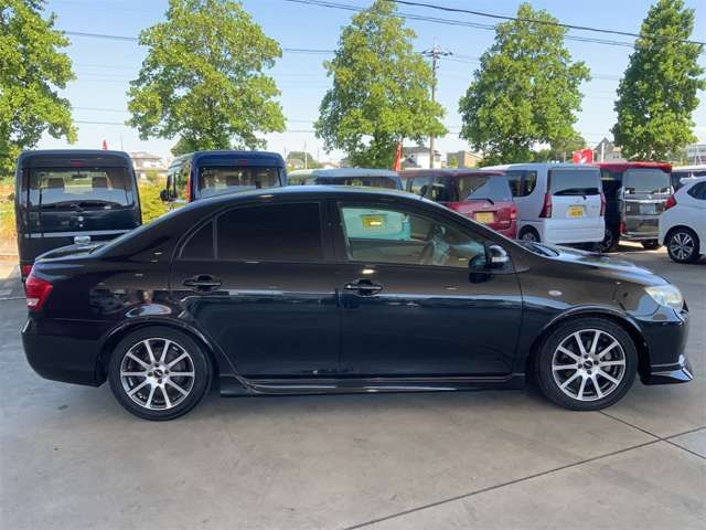 TOYOTA COROLLA AXIO 2011