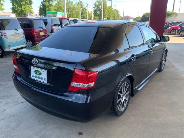 TOYOTA COROLLA AXIO 2011