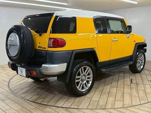 TOYOTA FJ CRUISER 4WD 2016