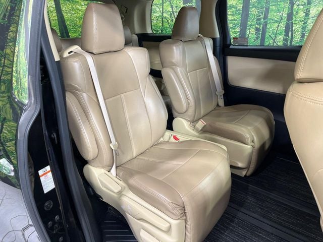 TOYOTA VELLFIRE  HYBRID 4WD 2015