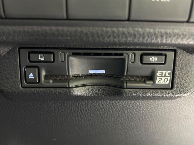 TOYOTA COROLLA TOURING HYBRID 4WD 2023