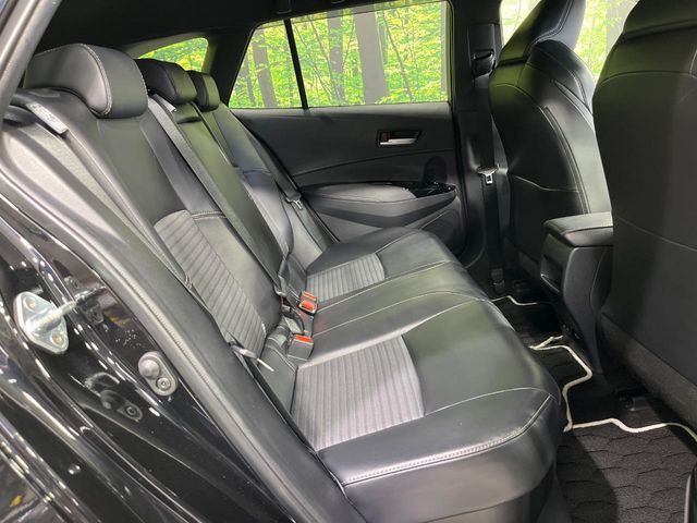 TOYOTA COROLLA TOURING HYBRID 4WD 2023