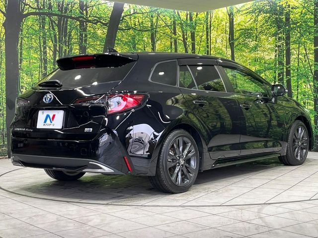 TOYOTA COROLLA TOURING HYBRID 4WD 2023