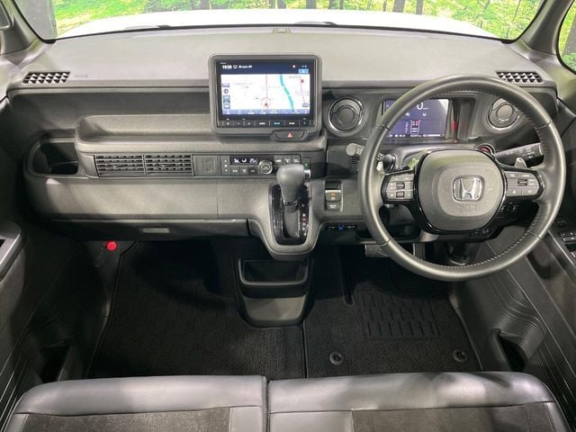 HONDA N BOX CUSTOM 4WD 2024