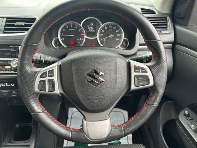 SUZUKI SWIFT 2013