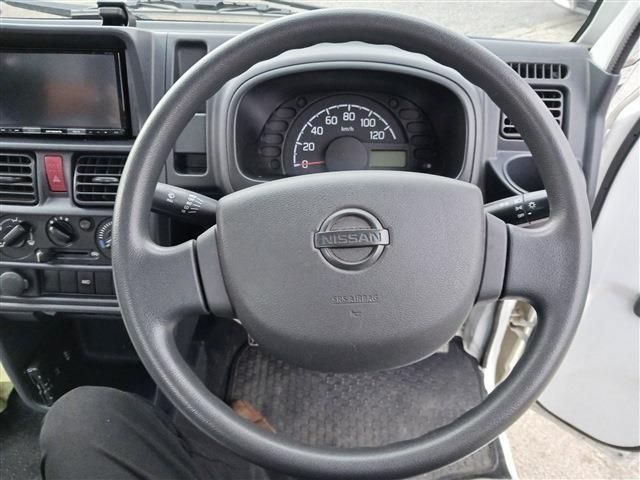 NISSAN NT100 CLIPPER 4WD 2019