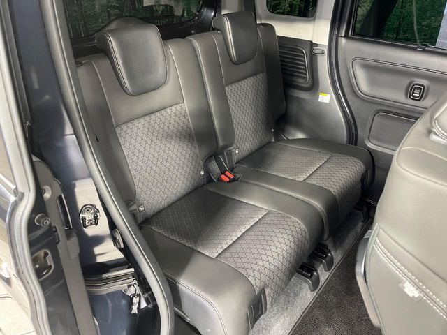 SUZUKI Spacia custom 4WD 2023