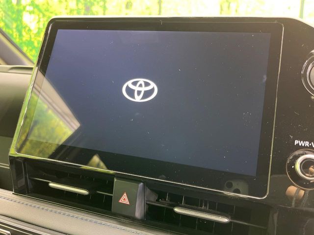 TOYOTA VOXY HYBRID 2025