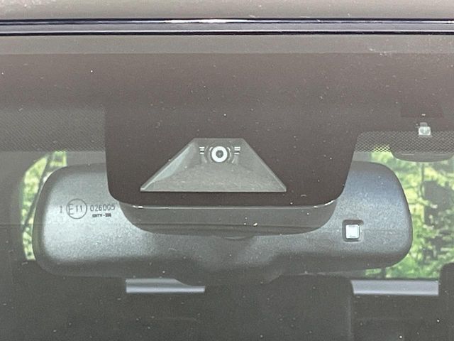 TOYOTA HARRIER 4WD 2017