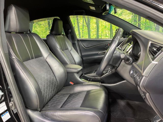 TOYOTA HARRIER 4WD 2017