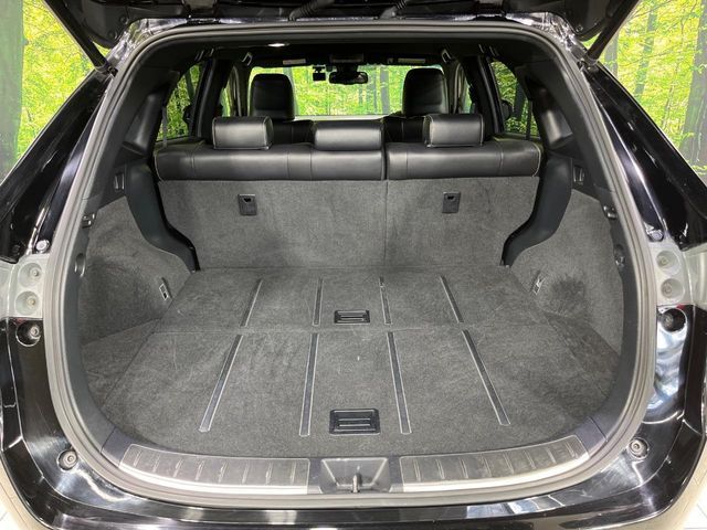 TOYOTA HARRIER 4WD 2017