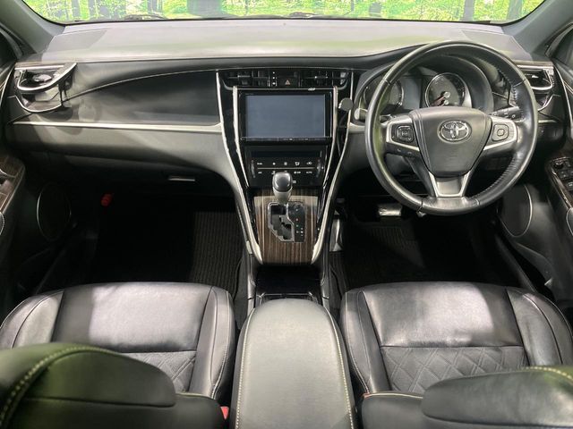 TOYOTA HARRIER 4WD 2014