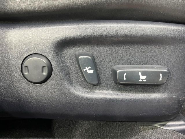 TOYOTA HARRIER 4WD 2014