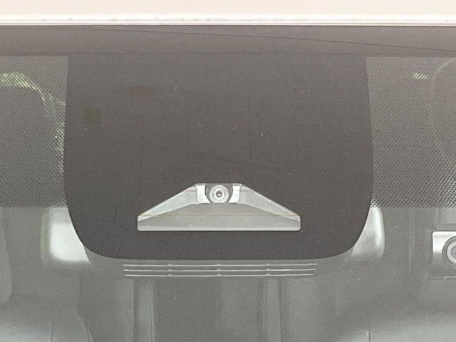 TOYOTA NOAH 4WD 2025