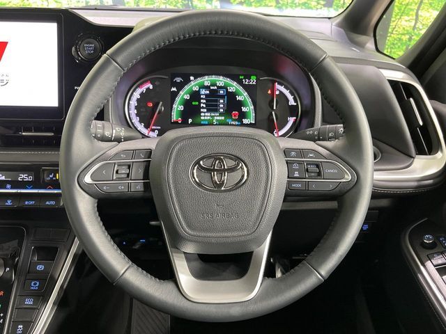 TOYOTA NOAH 4WD 2025