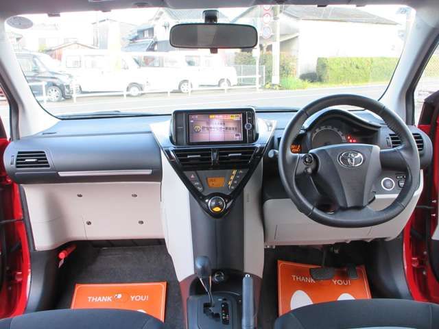 TOYOTA iQ 2013