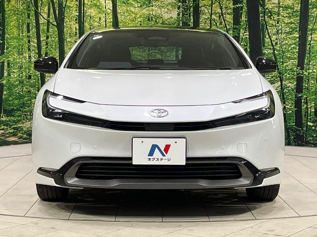 TOYOTA PRIUS 4WD 2025