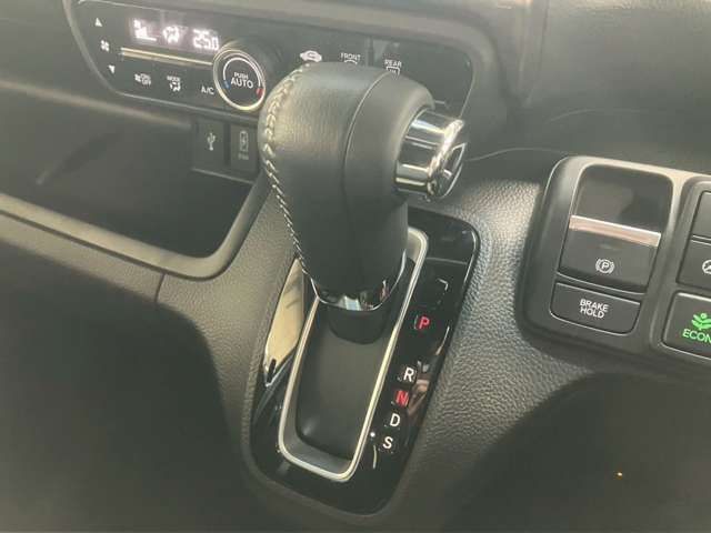 HONDA N BOX CUSTOM 2022