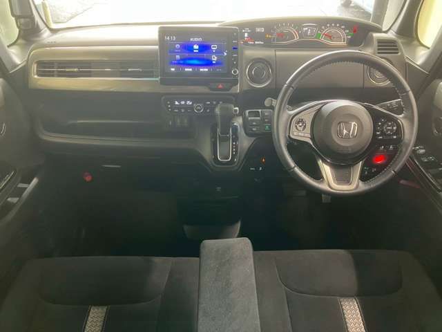 HONDA N BOX CUSTOM 2022