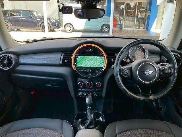 BMW MINI COOPER D 2018