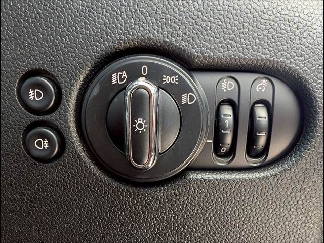 BMW MINI COOPER D 2018