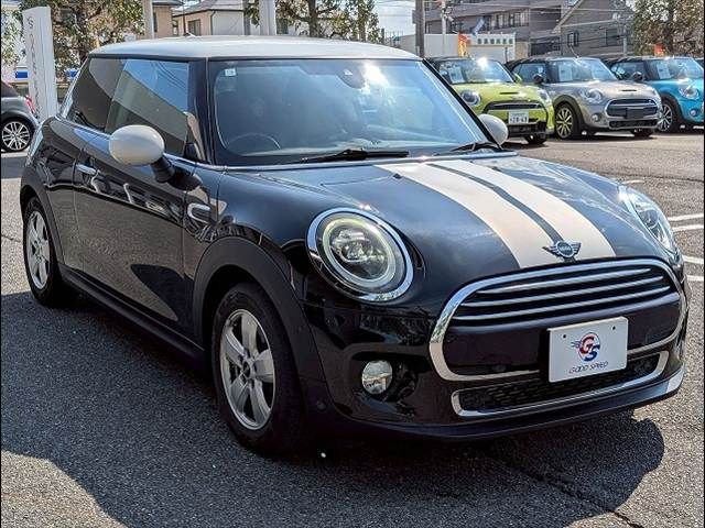 BMW MINI COOPER D 2018