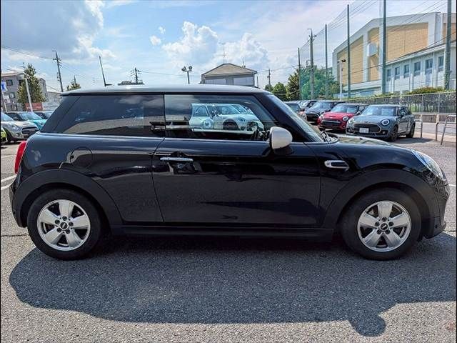 BMW MINI COOPER D 2018