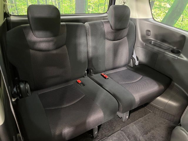 NISSAN SERENA  WG 4WD 2013