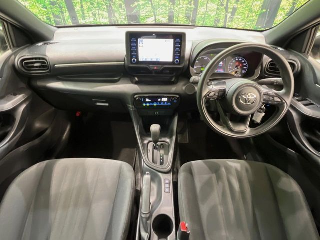 TOYOTA YARIS HYBRID 2022