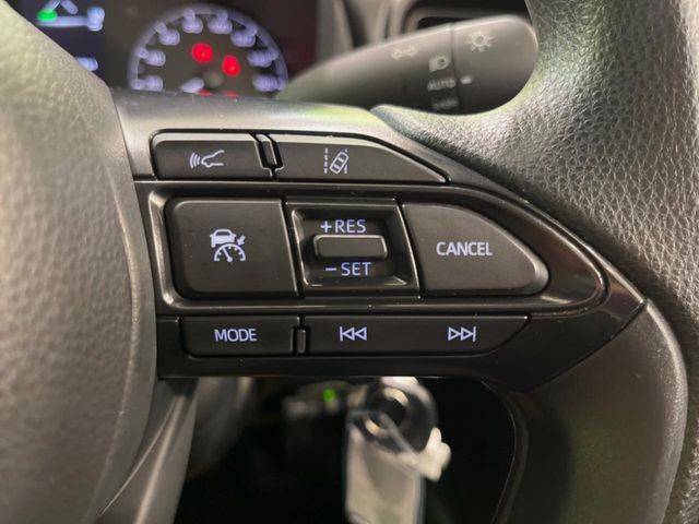 TOYOTA YARIS HYBRID 2022