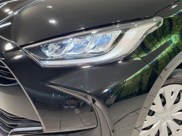 TOYOTA YARIS HYBRID 2022