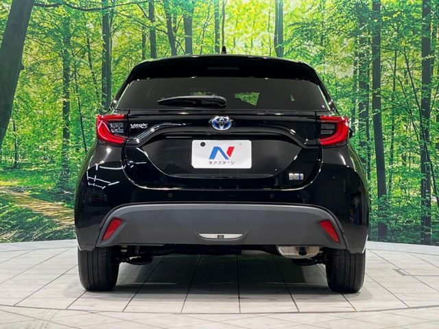 TOYOTA YARIS HYBRID 2022