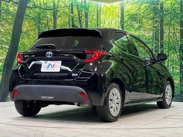 TOYOTA YARIS HYBRID 2022