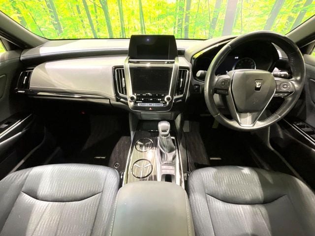 TOYOTA CROWN sedan hybrid 2018