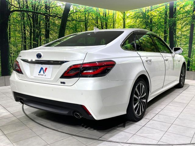 TOYOTA CROWN sedan hybrid 2018