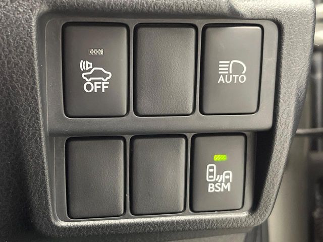 TOYOTA LEXUS IS300h 2015