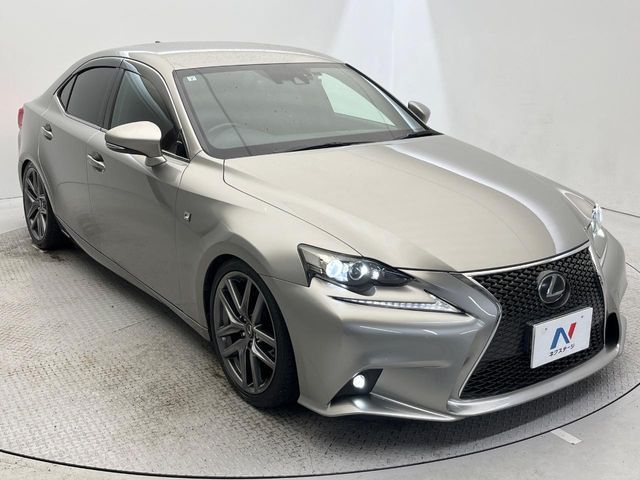 TOYOTA LEXUS IS300h 2015