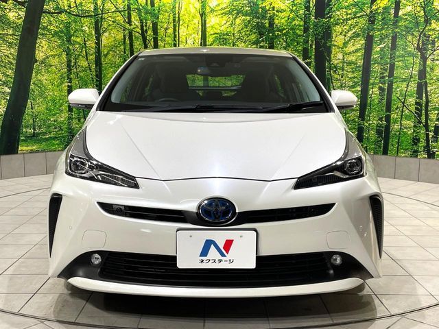 TOYOTA PRIUS 2019