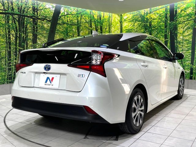 TOYOTA PRIUS 2019