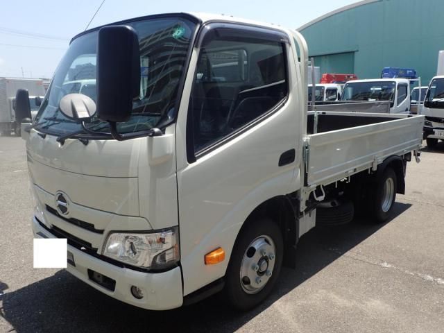 HINO DUTRO 2025