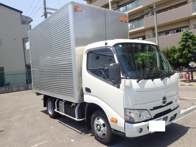 HINO DUTRO 2025