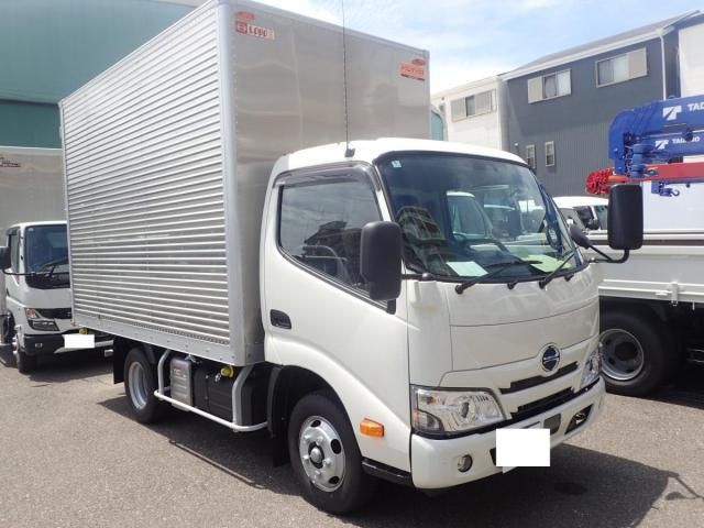 HINO DUTRO 2025