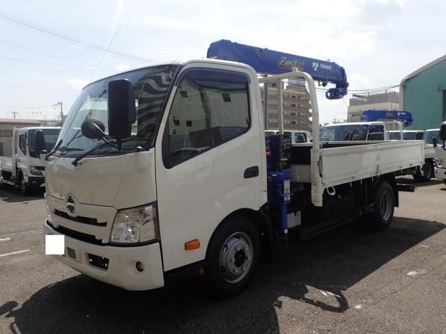 HINO DUTRO 2025
